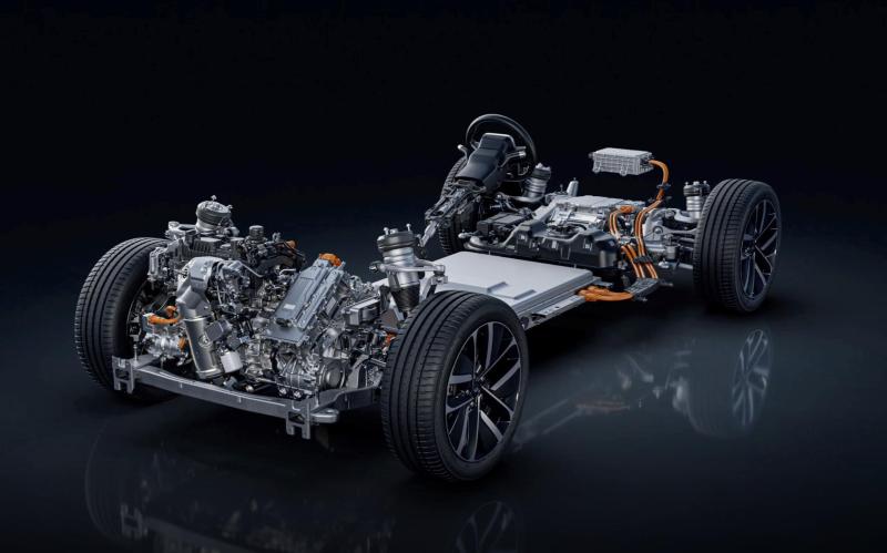 售价35.98万起 理想中大型6座SUV L8开启交付