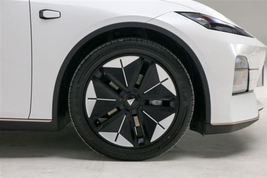 能否成为Model 3平替？试驾长安深蓝SL03