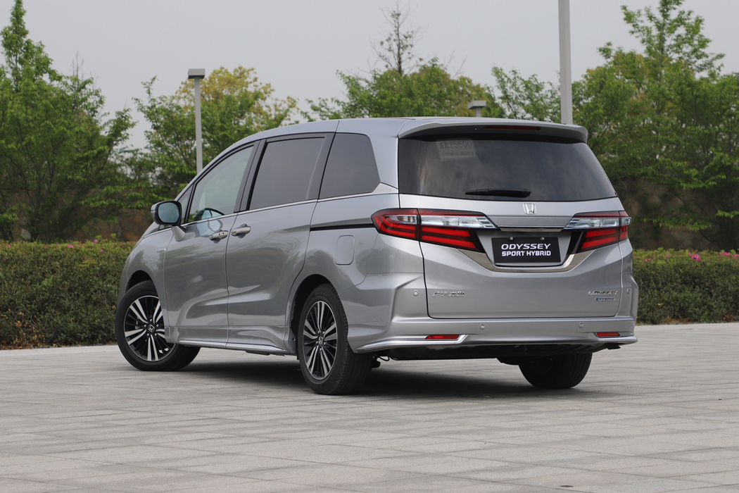 奥德赛 2019款 2.0L 锐·至尊版 外观