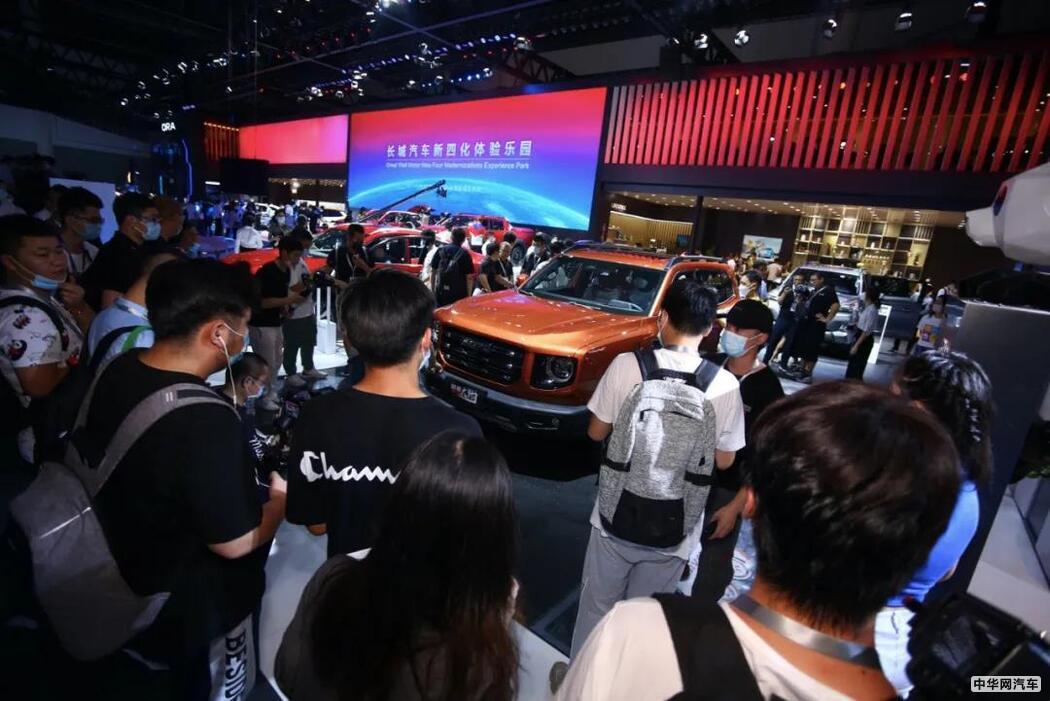 大狗、坦克300、H6 长城汽车多车亮相成都车展